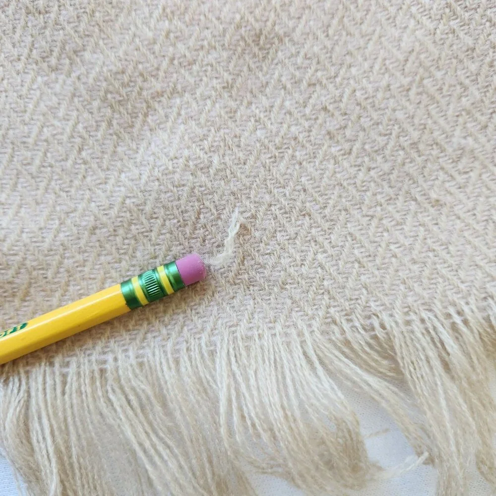 Massini Ombre Ruana One Size Beige Taupe Wrap Shawl Fall Winter Boho Prairie - Picture 10 of 11